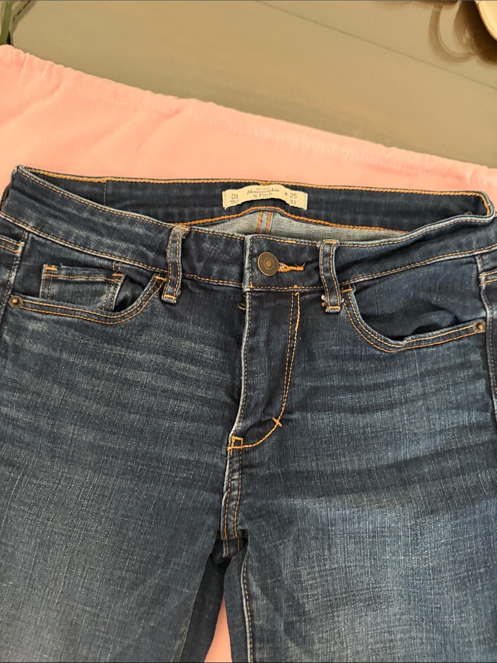 Abercrombie & Fitch Women’s Dark Blue Skinny Jeans
